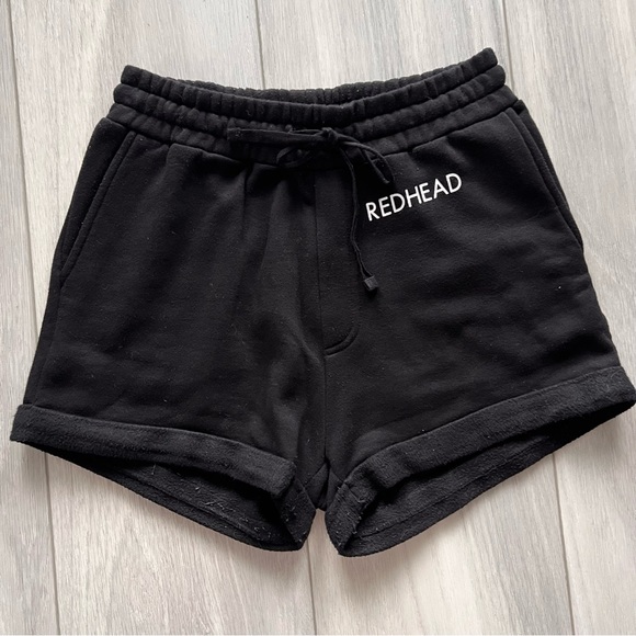 Brunette The Label Redhead Fleece Shorts in black - Picture 4 of 4